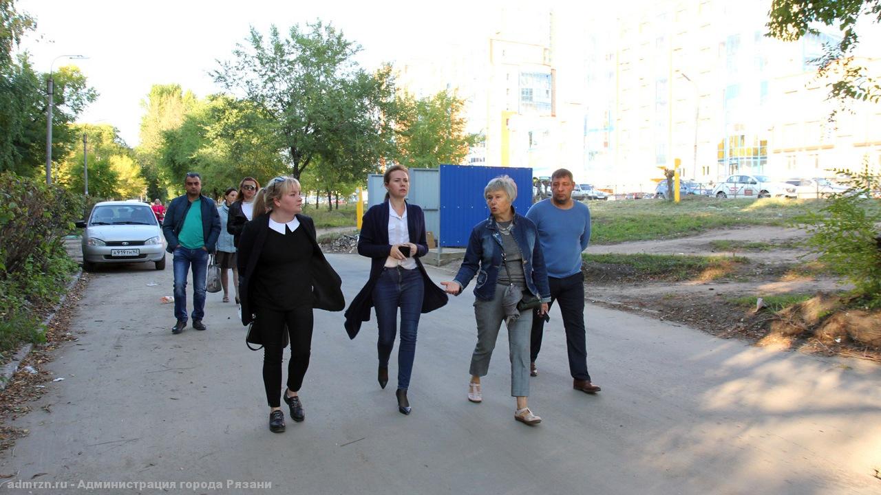 Представители администрации обсудили с жителями Горрощи вопросы благоустройства Севастопольской аллеи